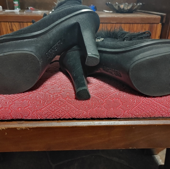 Michael Kors Heel Ankle Boots - Picture 3 of 5